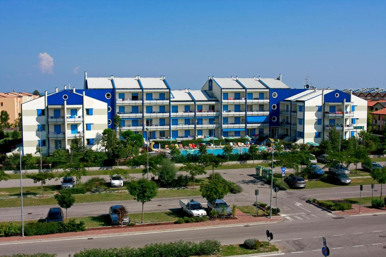 Altanea Residences Con Piscina Каорле Екстер'єр фото