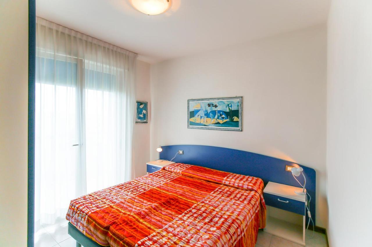 Altanea Residences Con Piscina Каорле Екстер'єр фото