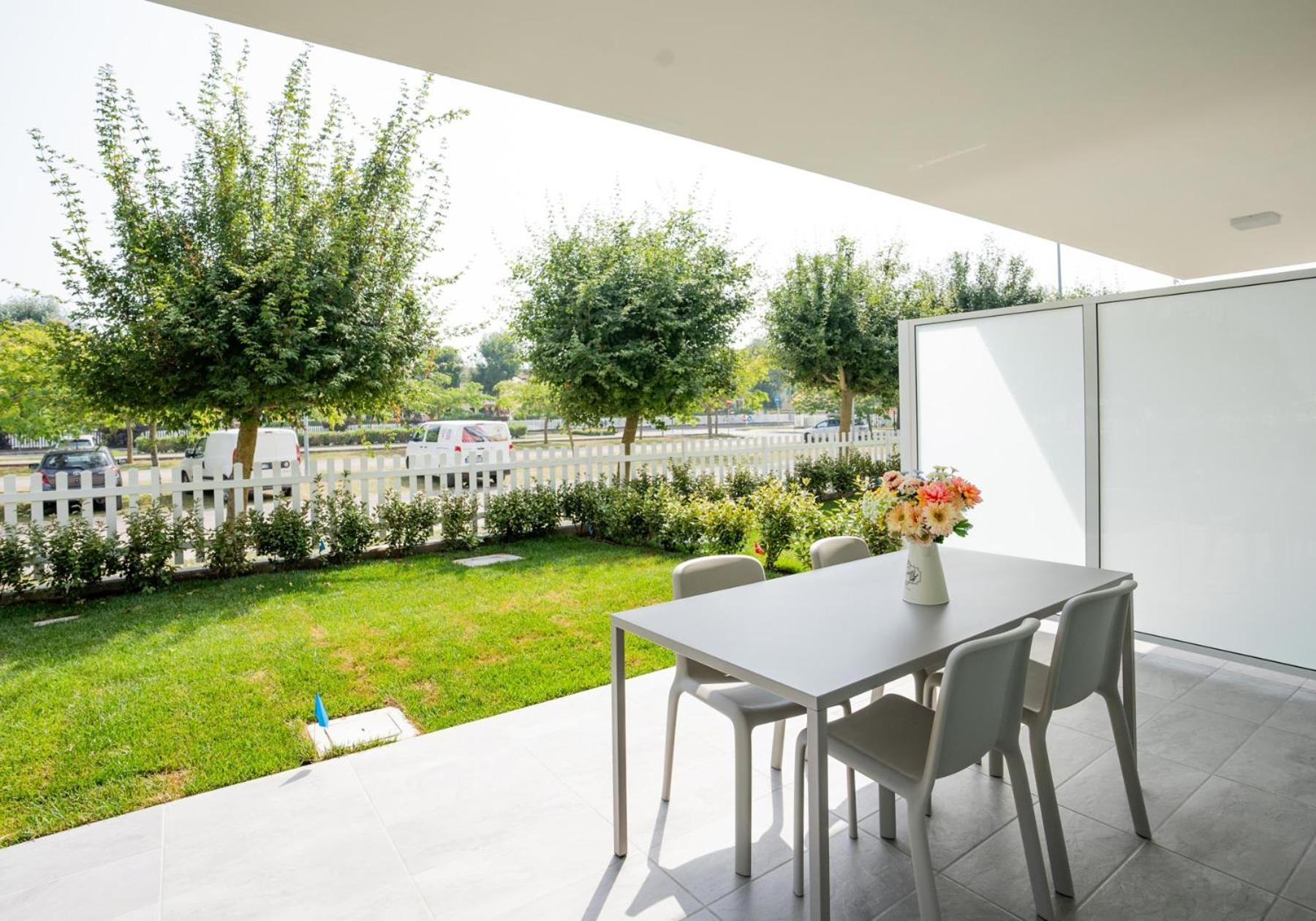 Altanea Residences Con Piscina Каорле Екстер'єр фото